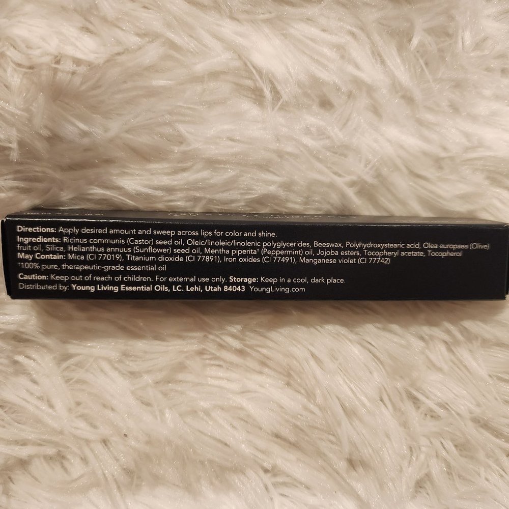 Savvy Minerals Abundant Lipgloss - Picture 2 of 5